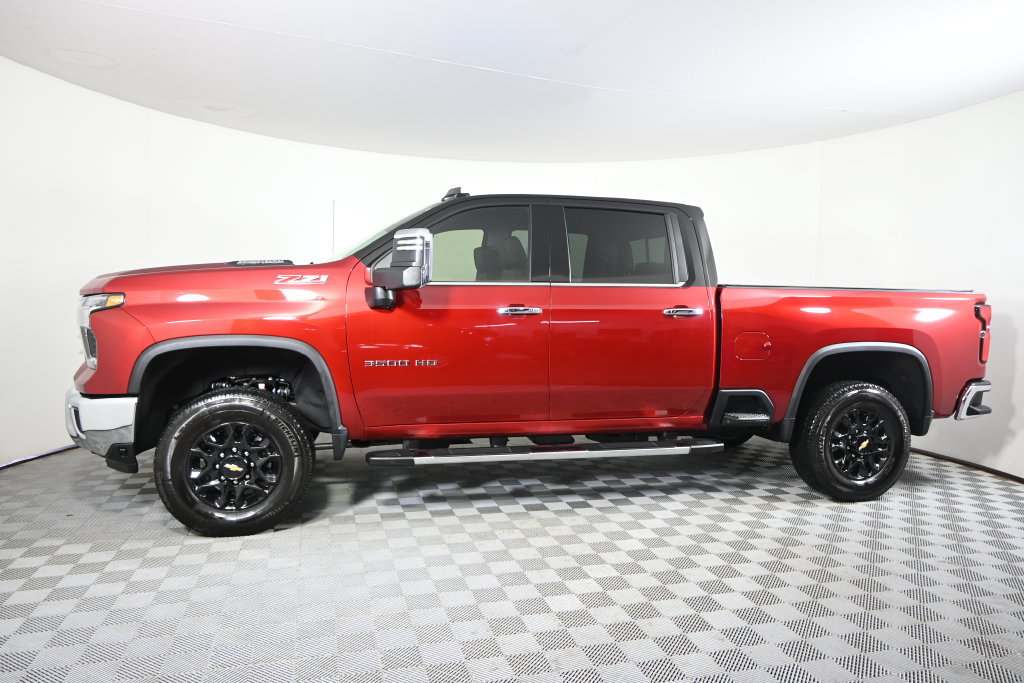 Used 2025 Chevrolet Silverado 3500 LTZ w/ LTZ Premium Package AWD/4WD image 2