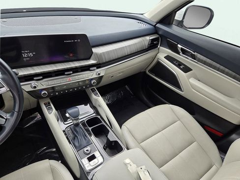 Certified 2024 Kia Telluride EX w/ EX Captain's Chair Package image 24