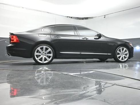 Used 2017 Volvo S90 T6 Inscription w/ Vision Package AWD/4WD image 39
