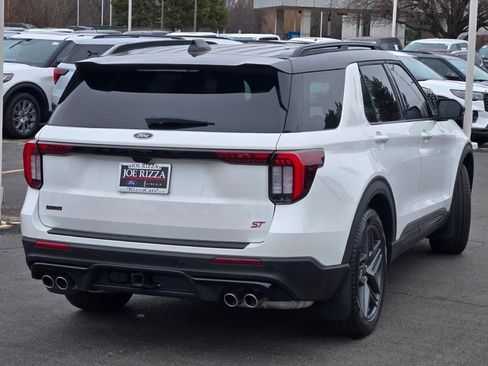 Certified 2025 Ford Explorer ST image 12