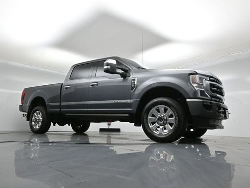 Used 2021 Ford F350 Platinum image 4