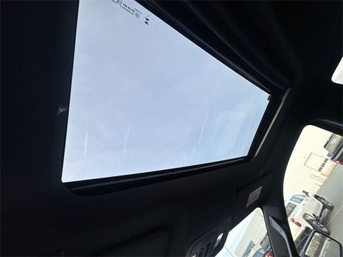 New 2026 Chevrolet Silverado 1500 High Country w/ Midnight Edition image 19