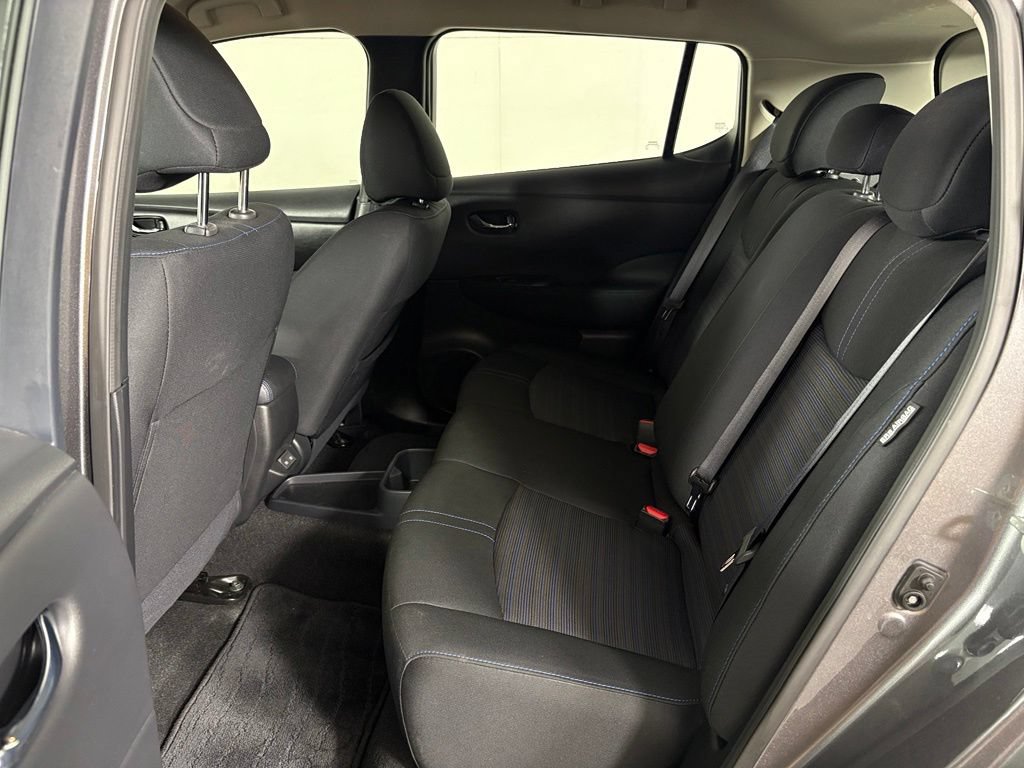 Used 2025 Nissan Leaf S FWD image 41