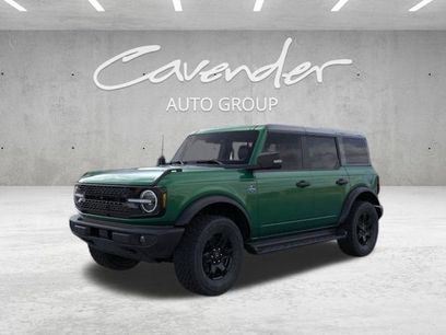 New 2025 Ford Bronco Outer Banks w/ Black Appearance Package