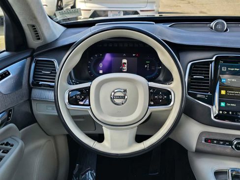 Used 2023 Volvo XC90 T8 Ultimate w/ Lounge Package image 19