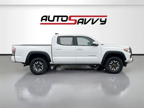 Used 2021 Toyota Tacoma TRD Off-Road w/ Technology Package image 8