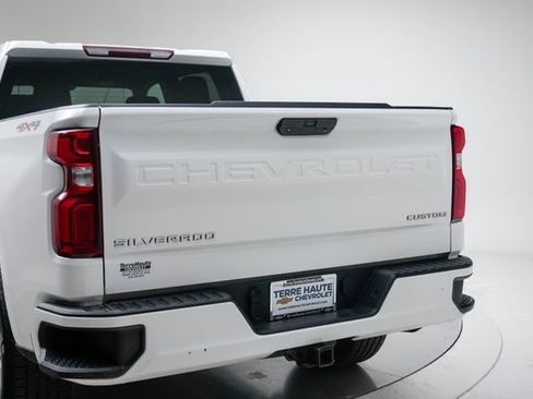 Used 2022 Chevrolet Silverado 1500 Custom AWD/4WD image 4