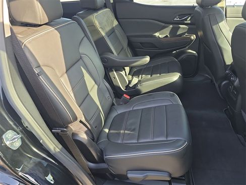 Used 2023 GMC Acadia Denali w/ Denali Ultimate Package image 28