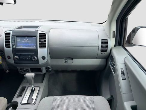 Used 2019 Nissan Frontier SV AWD/4WD image 17