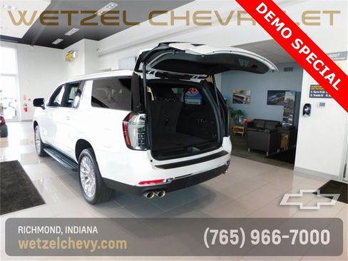 New 2025 Chevrolet Suburban Premier w/ Sun And Tow Package image 23