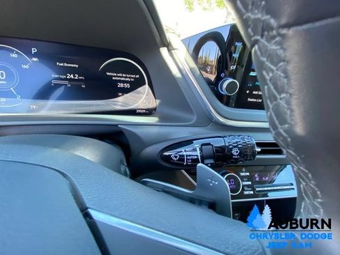 Used 2023 Hyundai Sonata Limited FWD image 39