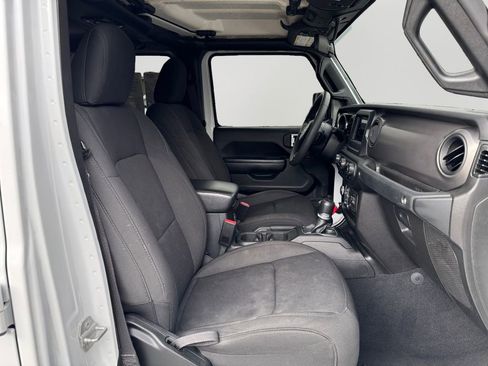 Used 2023 Jeep Gladiator Sport image 12