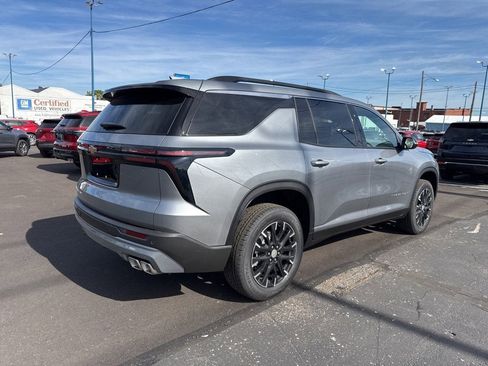New 2026 Chevrolet Traverse LT w/ Sun and Wheel Package image 7