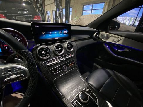 Certified 2019 Mercedes-Benz C 300 Sedan image 7