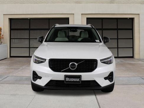 New 2026 Volvo XC40 B5 Plus w/ Protection Package Premier AWD/4WD image 2