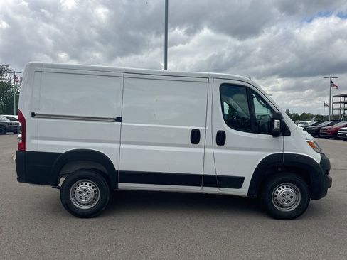 New 2025 RAM ProMaster 1500 w/ Convenience Group image 25