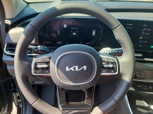 New 2026 Kia Carnival SX Prestige FWD image 17
