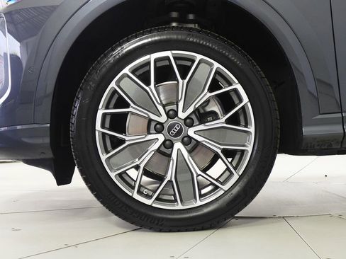 Used 2025 Audi Q5 Premium Plus w/ Premium Plus AWD/4WD image 5
