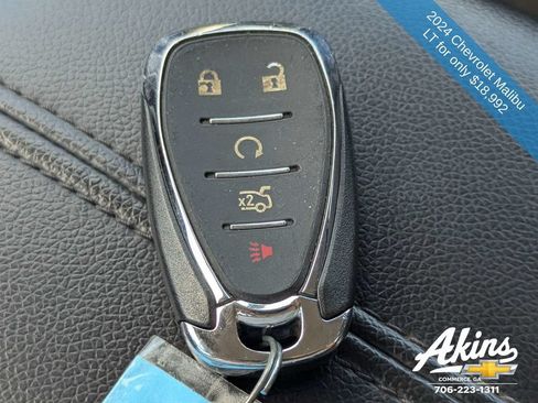 Used 2024 Chevrolet Malibu LT FWD image 28