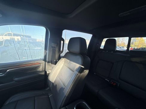 Used 2024 GMC Sierra 2500 Denali w/ Denali Reserve Package image 12