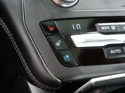 Used 2020 Ford Explorer Platinum w/ Premium Technology Package AWD/4WD image 33