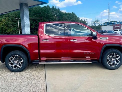 New 2026 GMC Sierra 1500 SLT w/ SLT Premium Package image 2