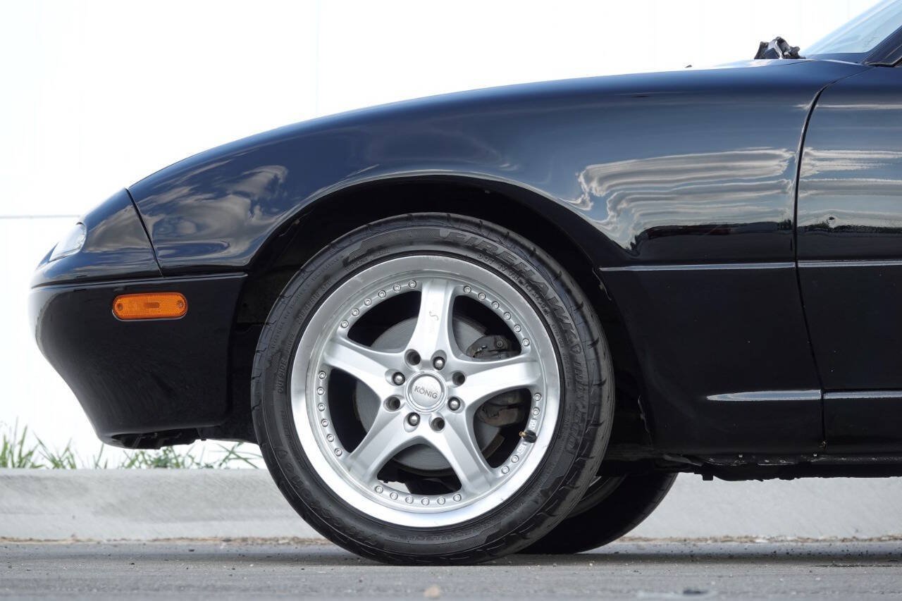 Used 1996 MAZDA MX-5 Miata RWD image 23