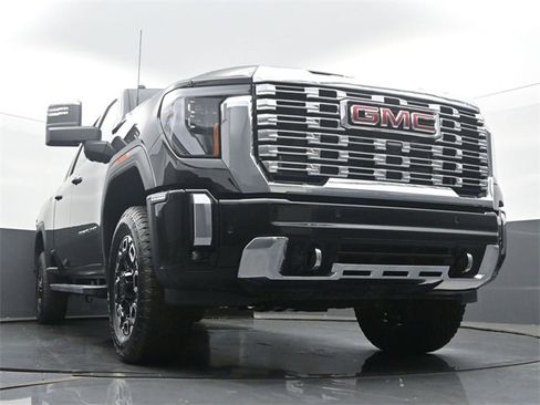 New 2025 GMC Sierra 2500 Denali w/ Denali Reserve Package image 53