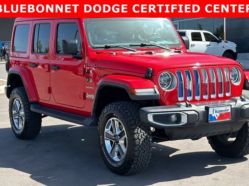 Used 2020 Jeep Wrangler Unlimited Sahara w/ LED Lighting Group AWD/4WD image 3