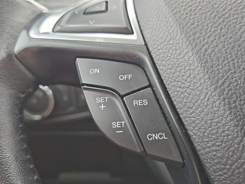 Used 2023 Ford Edge SEL AWD/4WD image 22