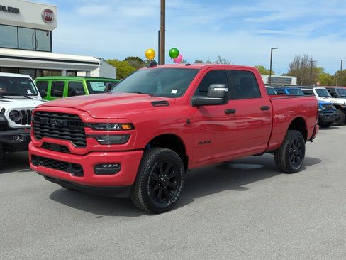 New 2026 RAM 2500 Big Horn AWD/4WD image 9