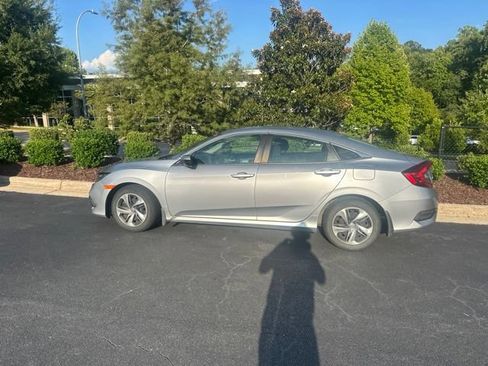 Used 2019 Honda Civic LX image 4