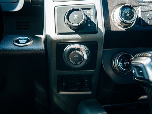 Used 2019 Ford F150 Raptor w/ Equipment Group 802A Luxury image 39