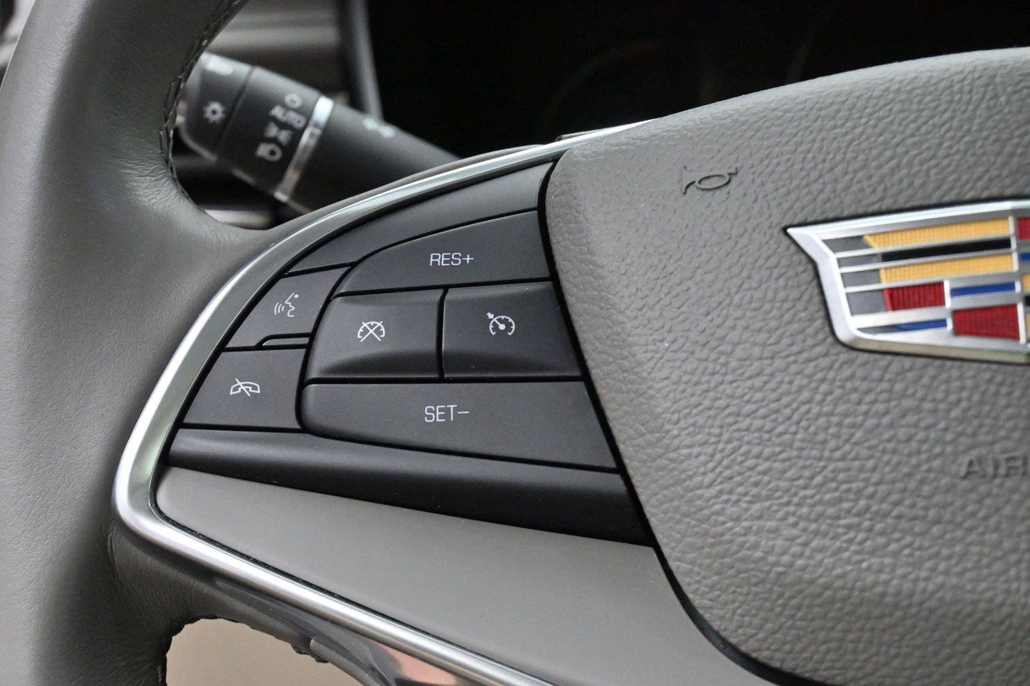 Used 2017 Cadillac XT5 Luxury w/ Driver Awareness Package FWD image 20