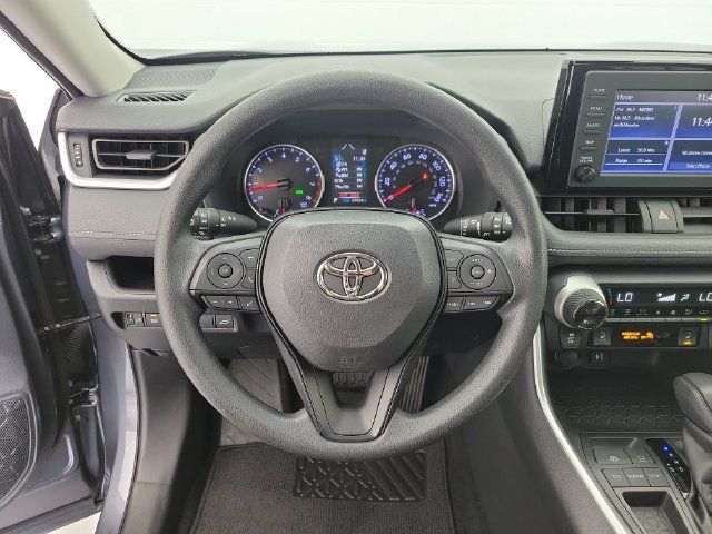 Used 2019 Toyota RAV4 XLE FWD image 23