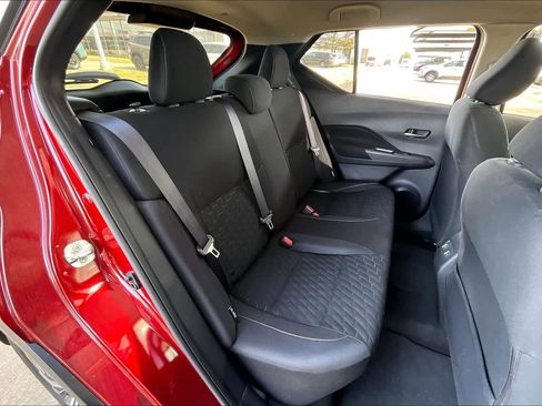 Used 2023 Nissan Kicks SV image 18