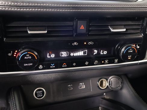 Used 2023 Nissan Rogue SL w/ SL Premium Package FWD image 8