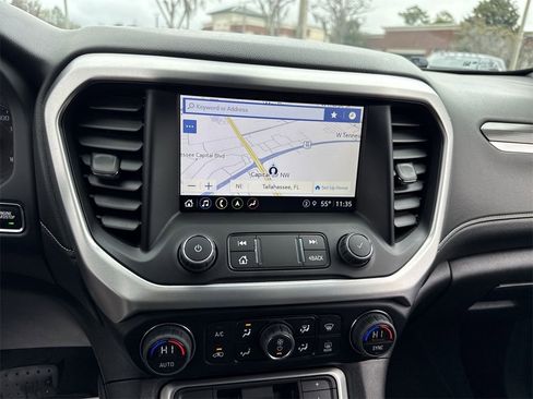 Used 2023 GMC Acadia SLT image 21