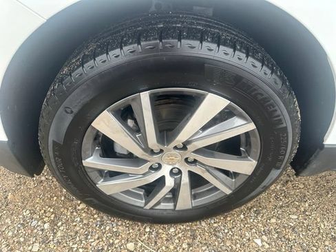 Certified 2024 Chevrolet Equinox Premier AWD/4WD image 12
