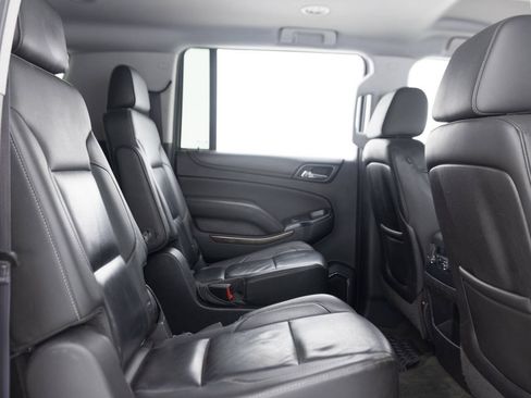 Used 2015 Chevrolet Suburban LT AWD/4WD image 33