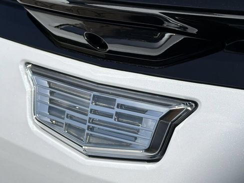 New 2026 Cadillac Optiq Sport 2 RWD image 9
