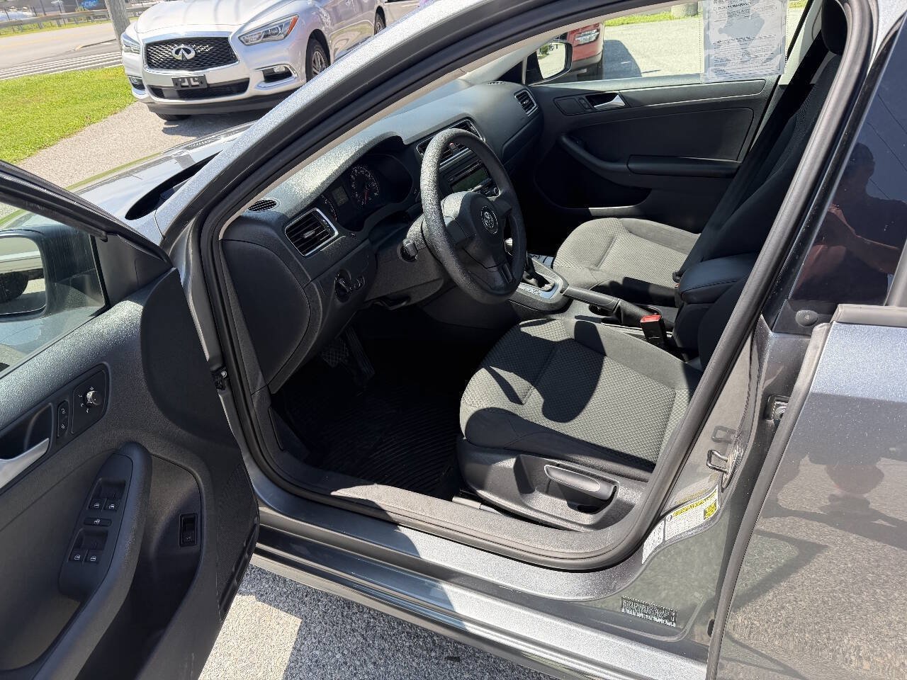 Used 2014 Volkswagen Jetta S FWD image 12