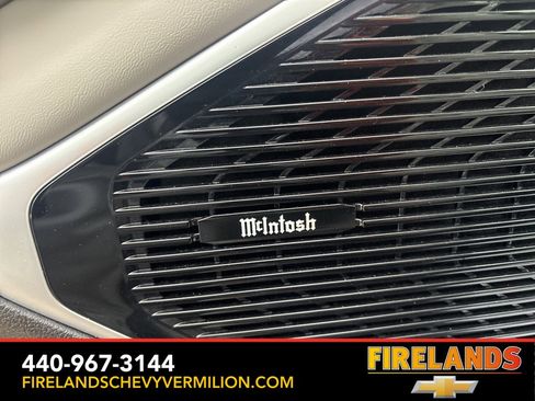 Used 2022 Jeep Wagoneer Series III w/ Premium Group I image 2