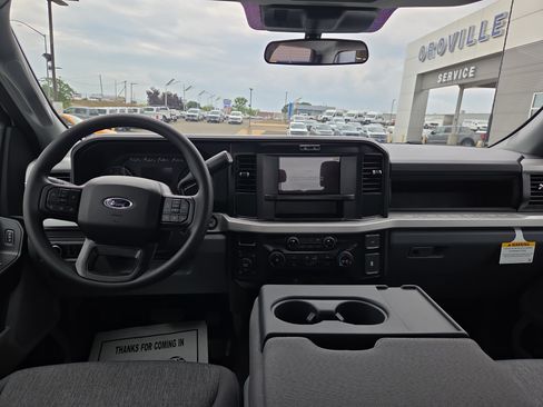 New 2026 Ford F250 XL w/ XL Off-Road Package AWD/4WD image 14