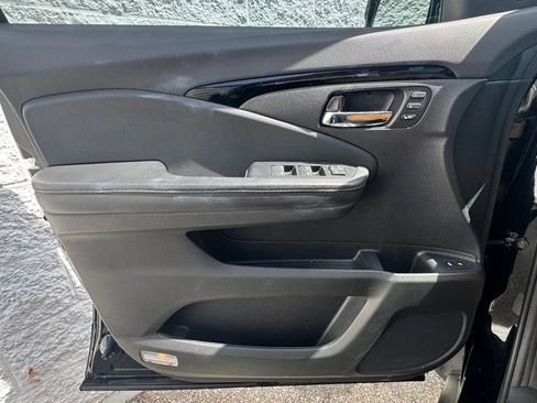 Used 2021 Honda Pilot Elite image 22