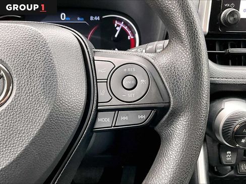 Certified 2025 Toyota RAV4 XLE AWD/4WD image 25