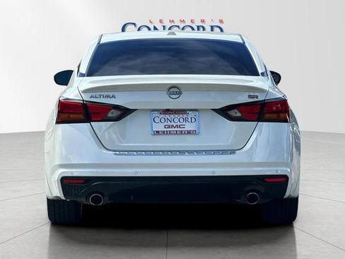 Used 2023 Nissan Altima 2.5 SR FWD image 5