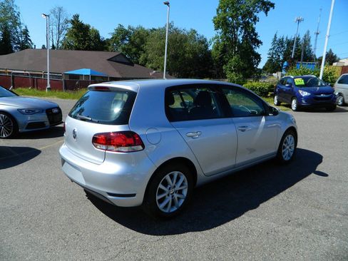 Used 2013 Volkswagen Golf 4-Door FWD image 8