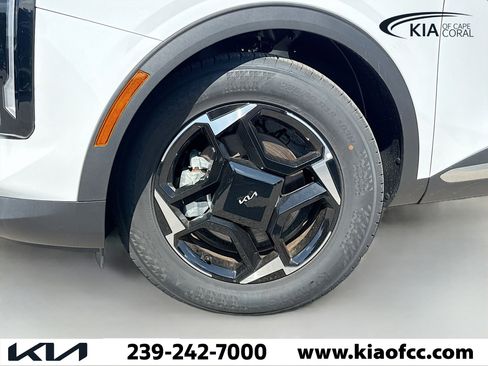 New 2026 Kia Sportage EX image 39