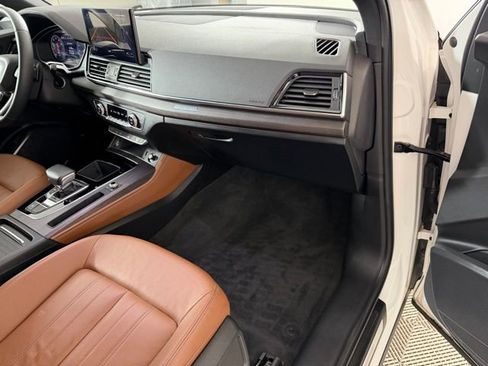 Used 2021 Audi Q5 2.0T Premium Plus w/ Premium Plus Package image 23